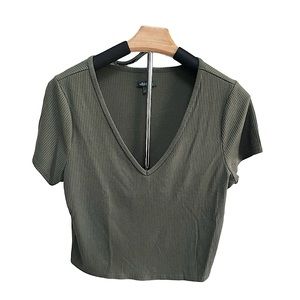 Wild Fable Women’s V-Neck Ribbed and Cropped T-shirt